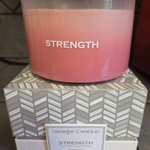 🐰LIMITED TIME OFFER!!!🐣🆕️Yankee Candle Strength Cherry Blossom